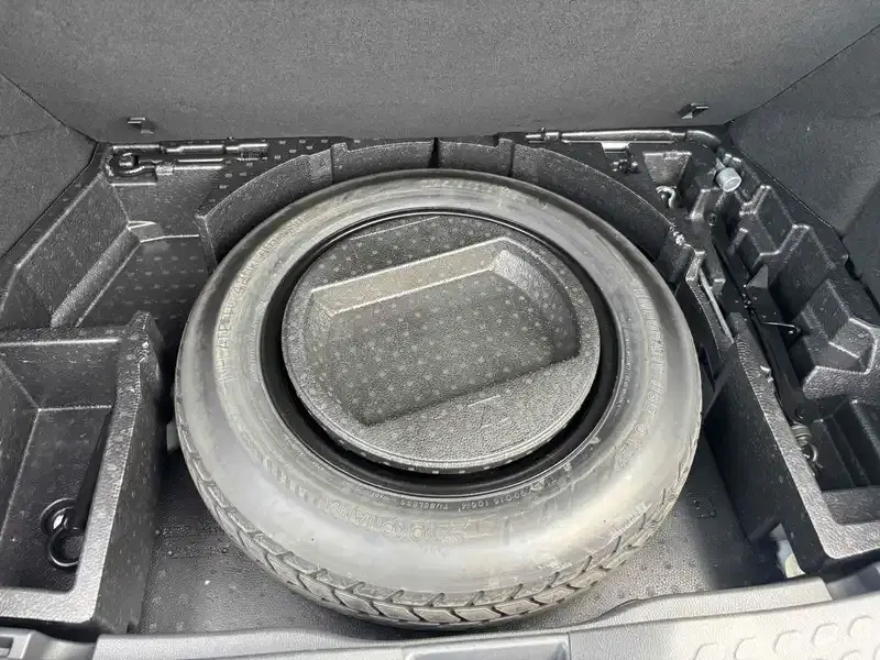 TOYOTA C-HR G MODE BRUNO Image 19
